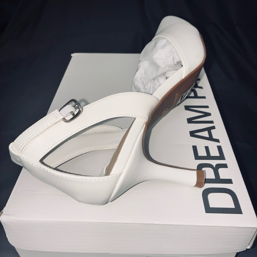 Dream Pairs Women's Elegant White Heels - Picture 7 of 8